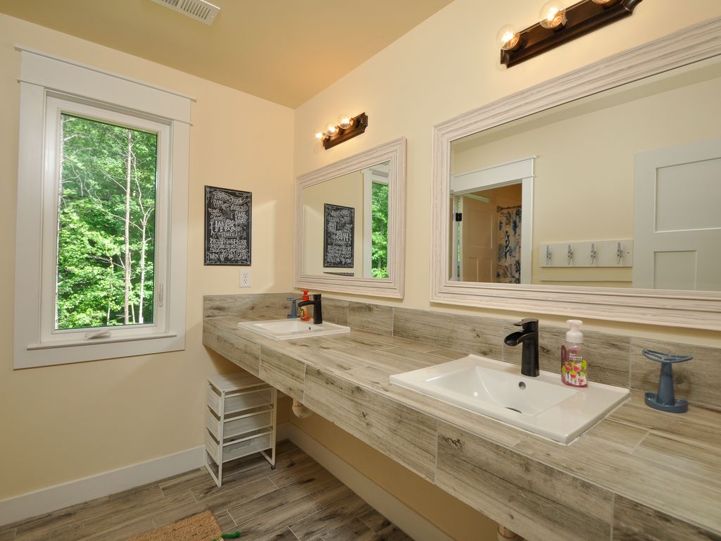 long term vacation homes virginia
